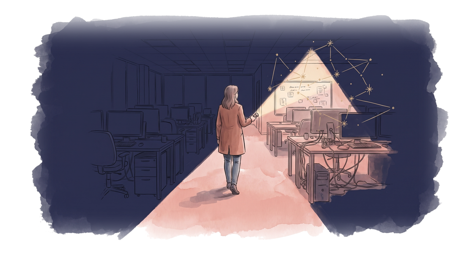 Ink illustration with navy and rose washes: a woman seen from behind walks down the aisle of a dark open-plan office at night, a flashlight in her hand. The beam lights a desk, two monitors, a whiteboard and a tangle of cables; everything outside the cone sits in flat navy. Thin gold constellation lines join points inside the beam.